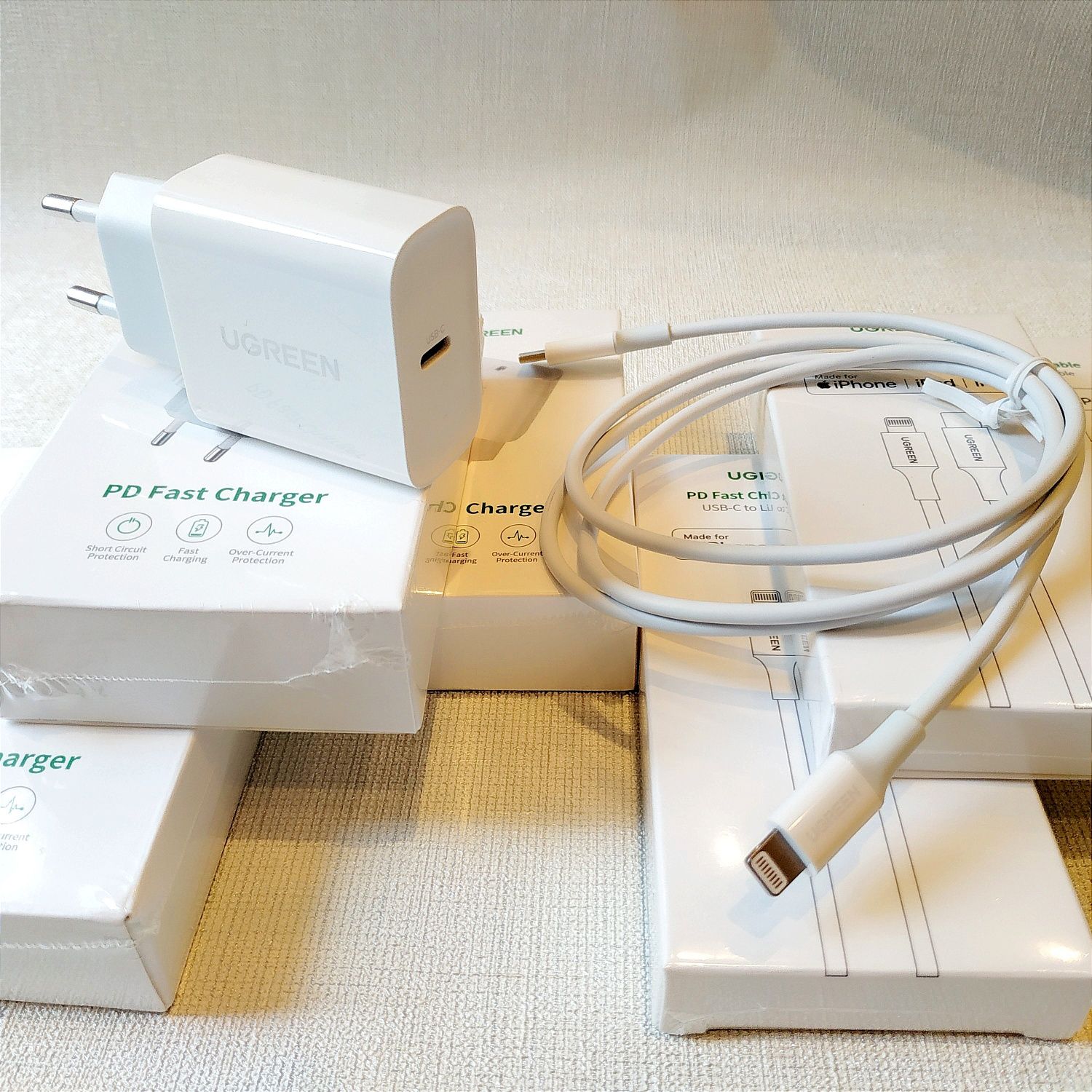 Зарядка PD 20W + кабель MFi Lightning/USB-C UGREEN Комплект iPhone