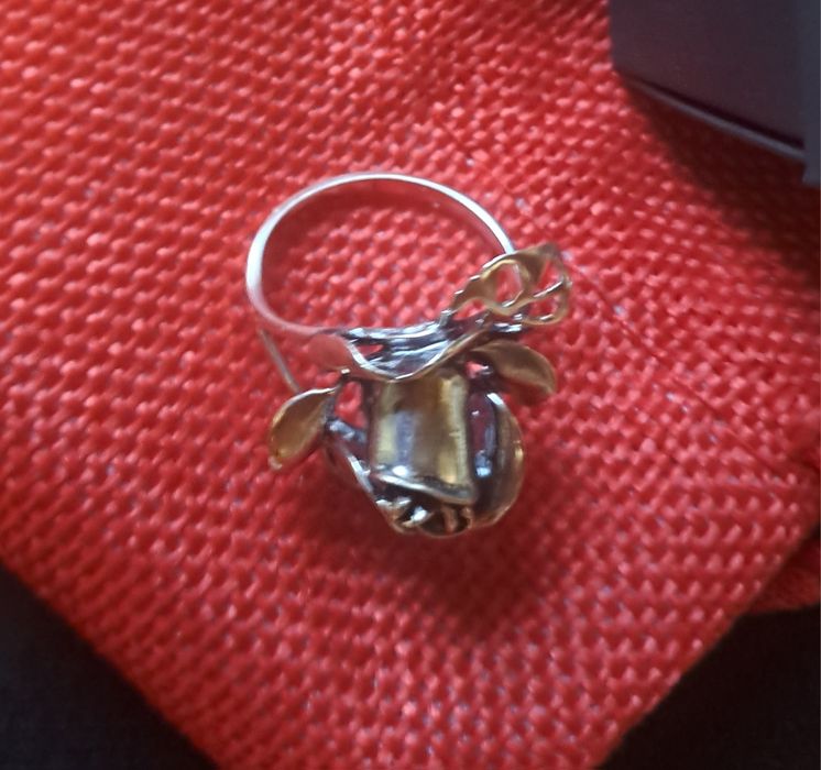 Продам срібну каблучку