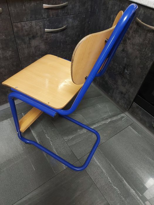 Krzesło dzieciece wysokie