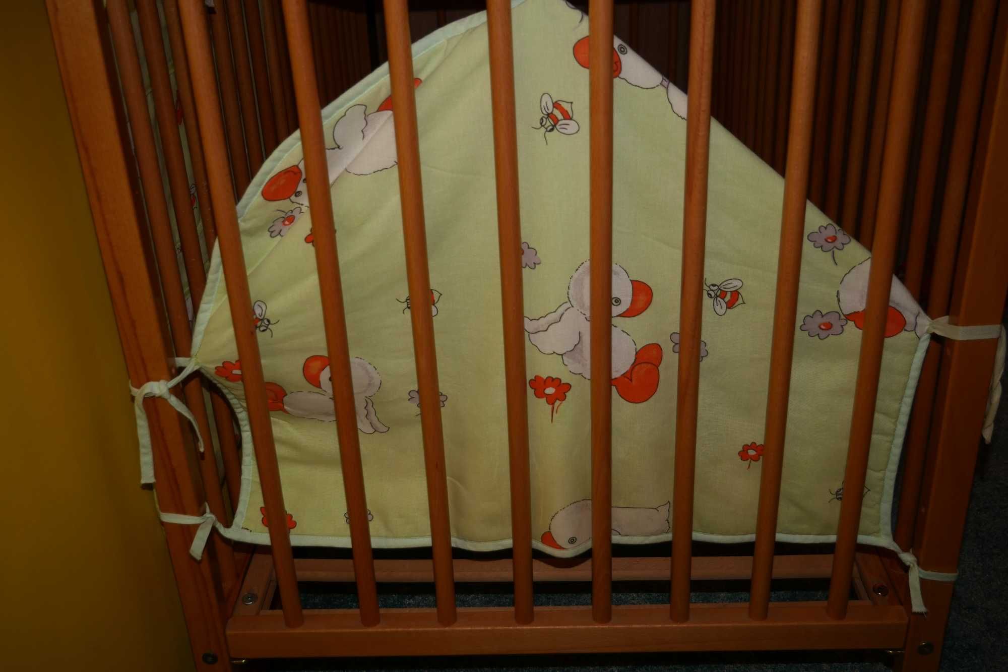 Ochraniacz pościel do łóżeczko dziecięce 120 x 60 cm zielone kaczuszki