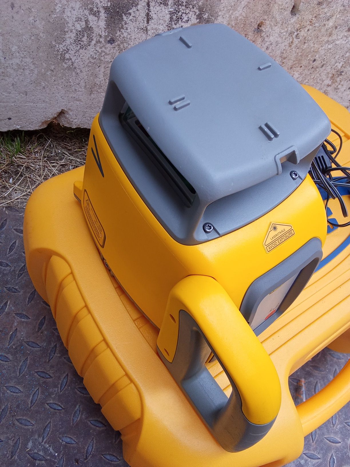 Niwelator Spectra ll300N