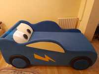Дитяча кроватка - Машина синього кольору