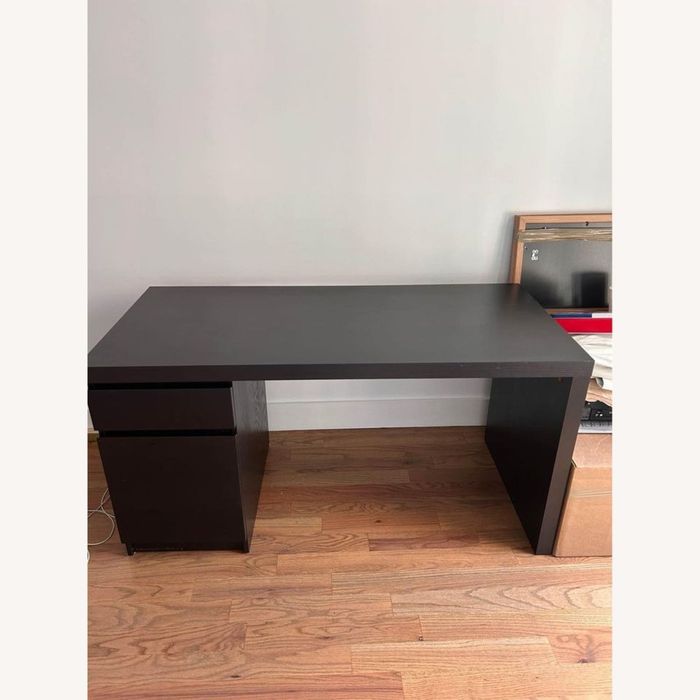 Secretária ikea Malm preta