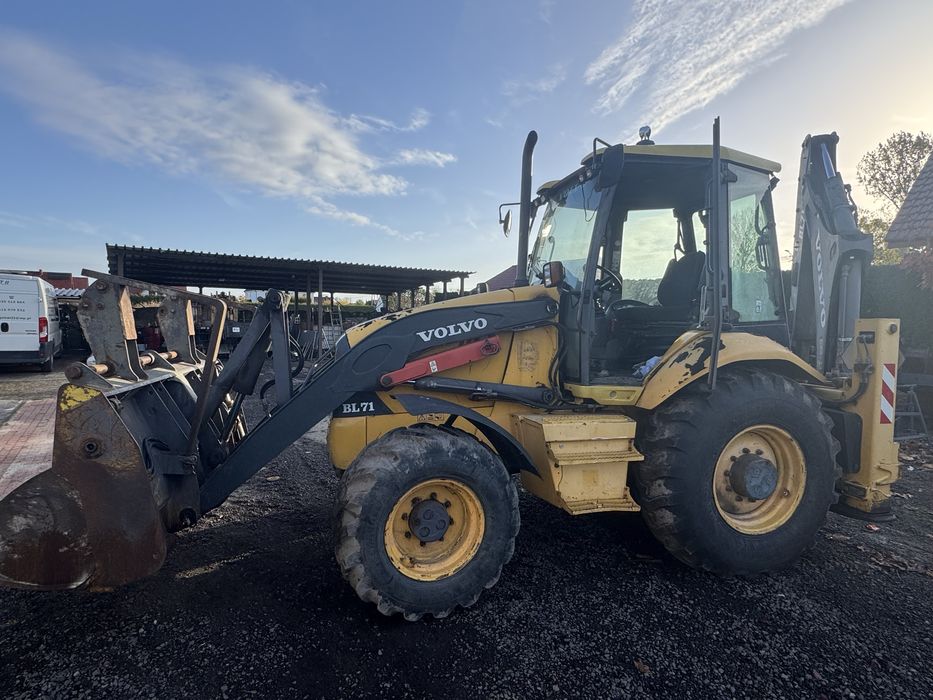 Volvo BL71 Koparko Ładowarka