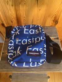 Sprzedam torebkę, firmy EASTPAK (USA) kolor niebieski.