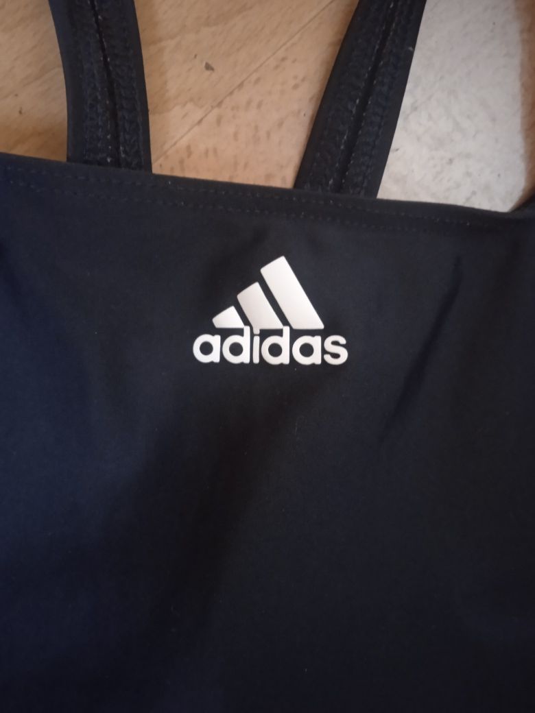 Купальник ADIDAS для бассейна , моря  р. UK 32(US 6)