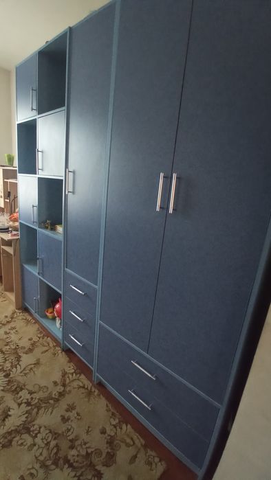 Дитяча стінка з ліжком