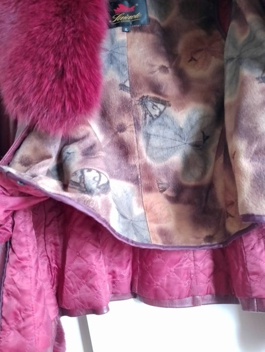 Куртка жіноча шкіряна