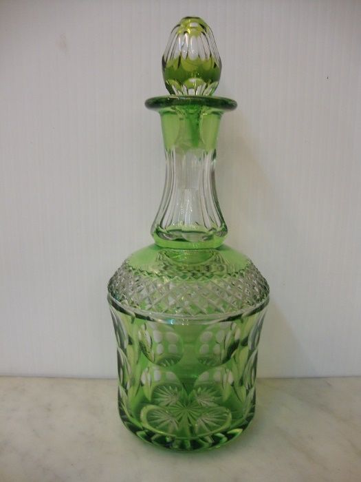 Decanter antigo em Cristal Verde