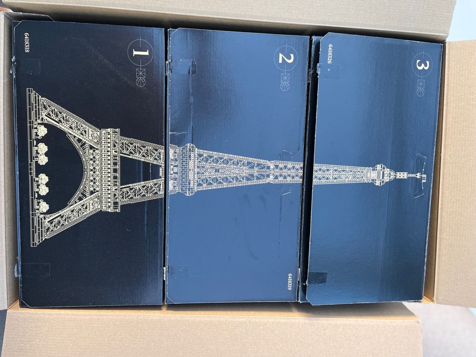 LEGO Eiffel Tower Fully Built with Box