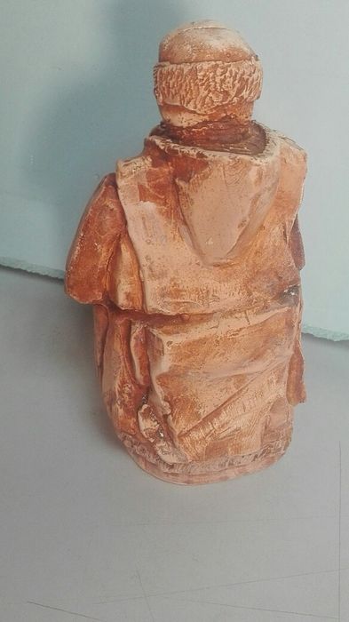 Mnich Leżajsk z gipsu