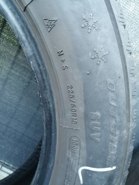 4x opona 225/60 R18 M+S