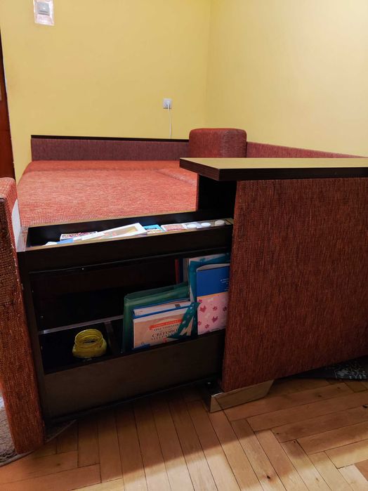 Спальний куток-диван