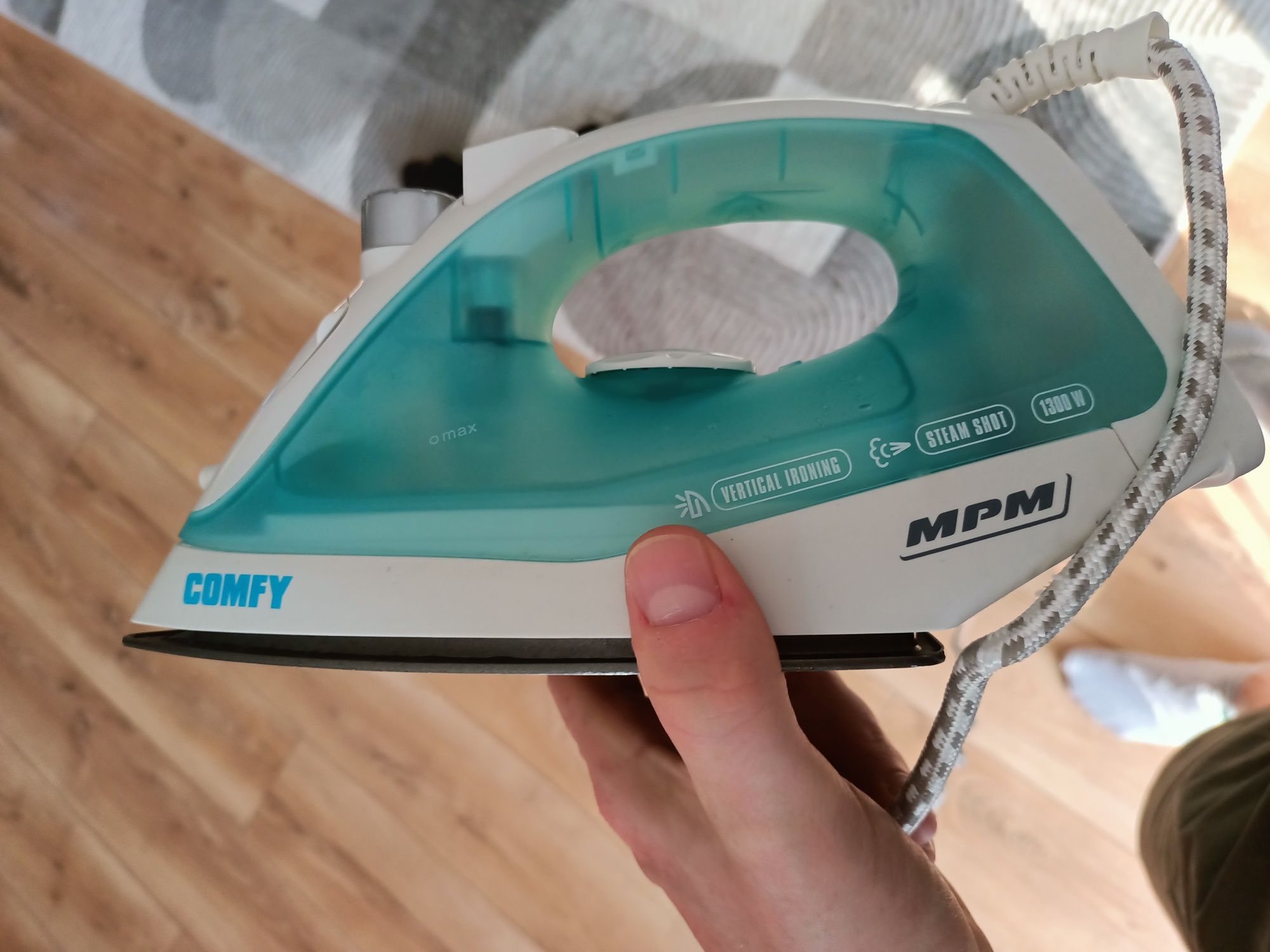 Żelazko MPM Comfy 1300W.