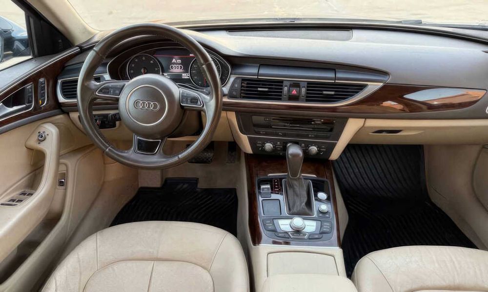 Audi A6      2016