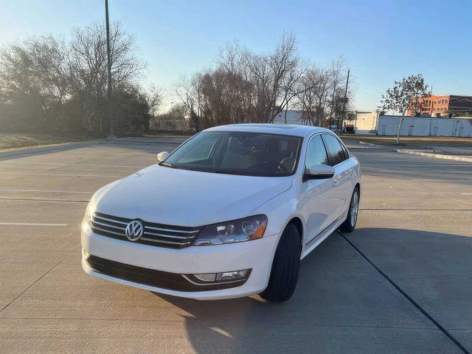 Volkswagen Passat      2014