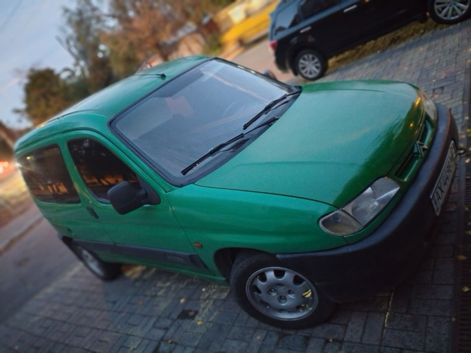 Citroen Berlingo Заводской Пассажир  1.4 Газ-Бенз