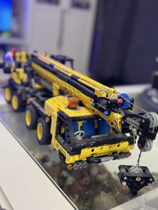 Lego Technic żuraw samochodowy 42108