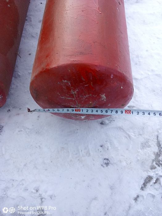 Балоны газ метан з площадкой