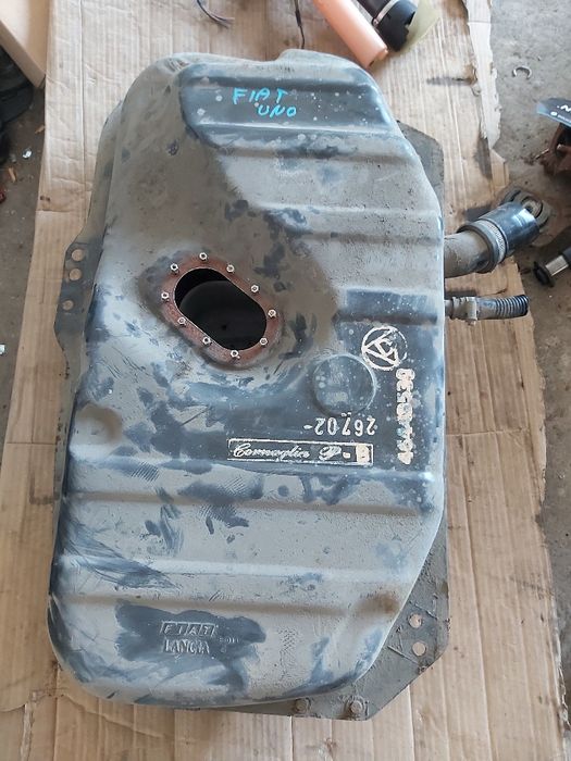 bak paliwa fiat Uno pompka paliwa