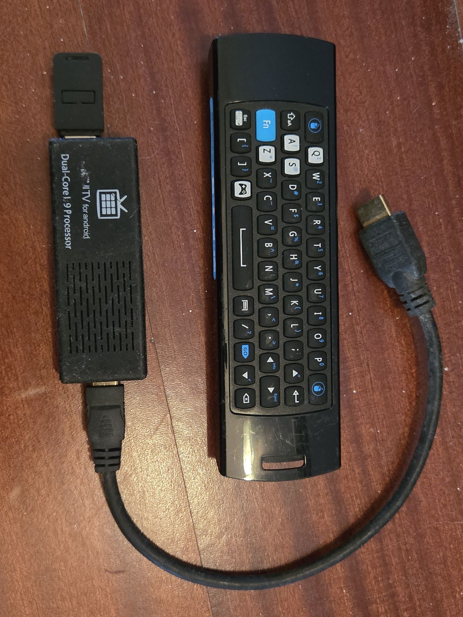 Box tv android com comando multifunções