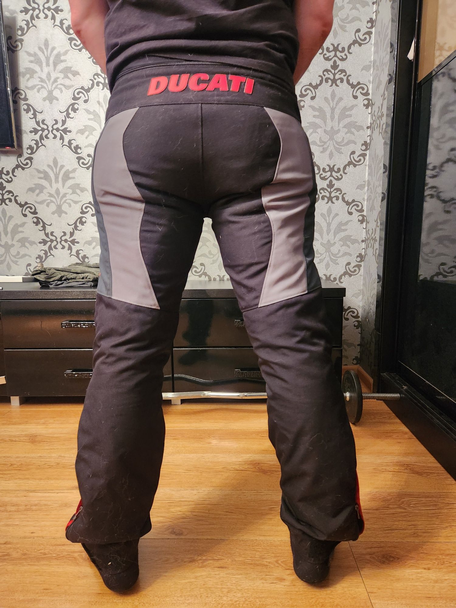 Продам комбез раздельный Dainese Ducati