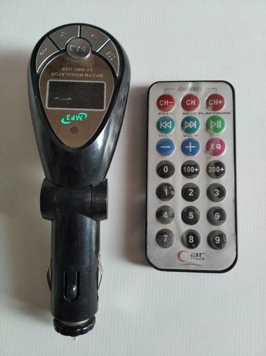 FM модулятор трансмиттер в авто