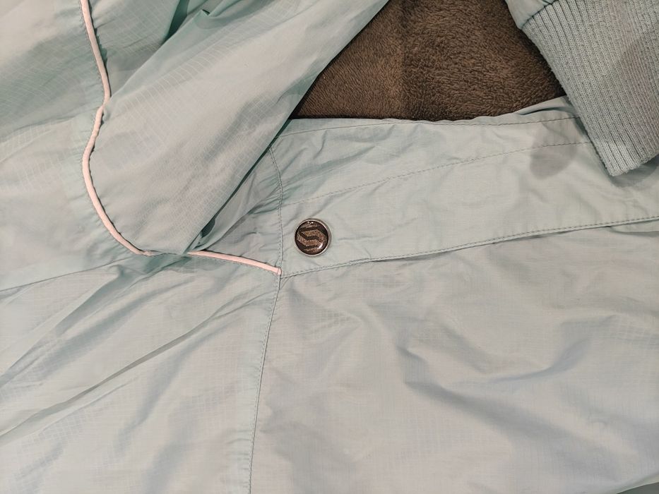 Damska wiatrówka z kapturem Rotate