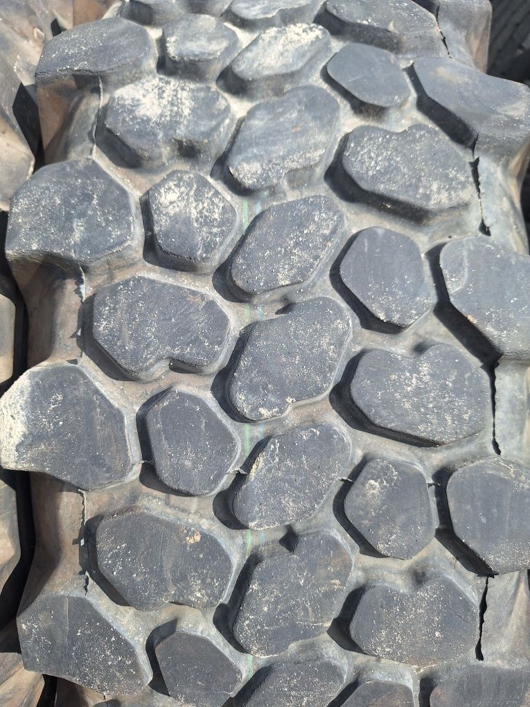 Opony 365/80 R 20 14,5 R 20