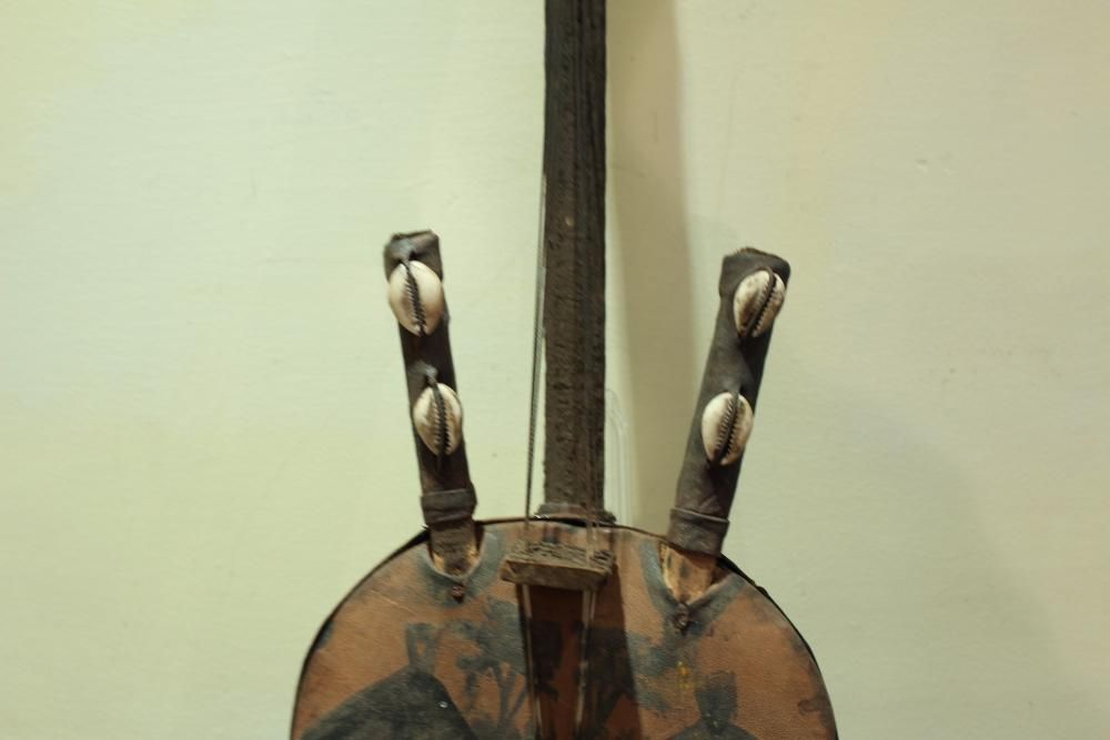 Instrumento Musical Kora Africana Pequena fabrico manual antiga