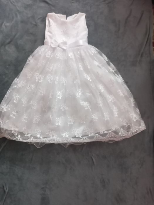 Плаття для першого причастя