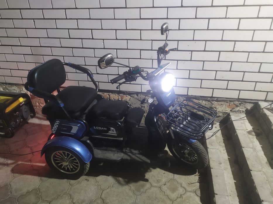 Продам новый электрический трицикл