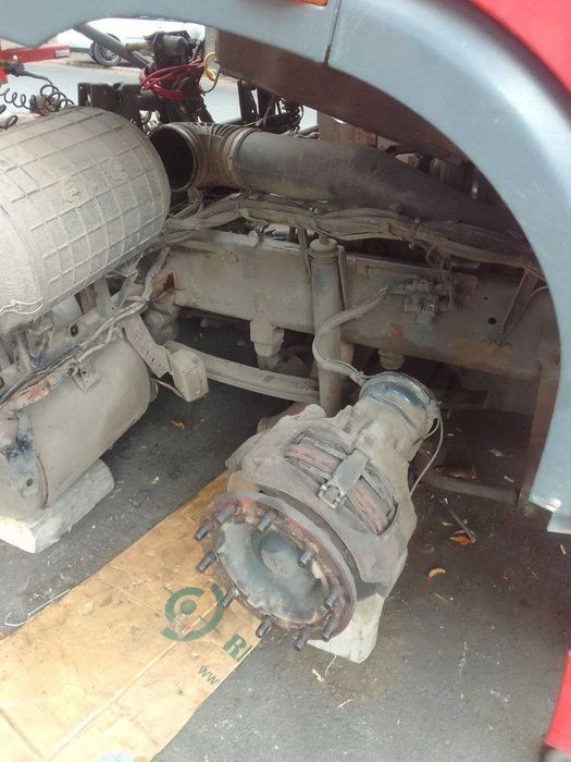 Допомога в дорозі Виїзд Ремонт вантажних авто