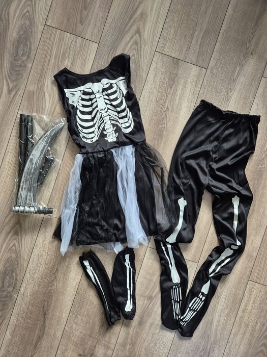 Strój na halloween z akcesoriami 122