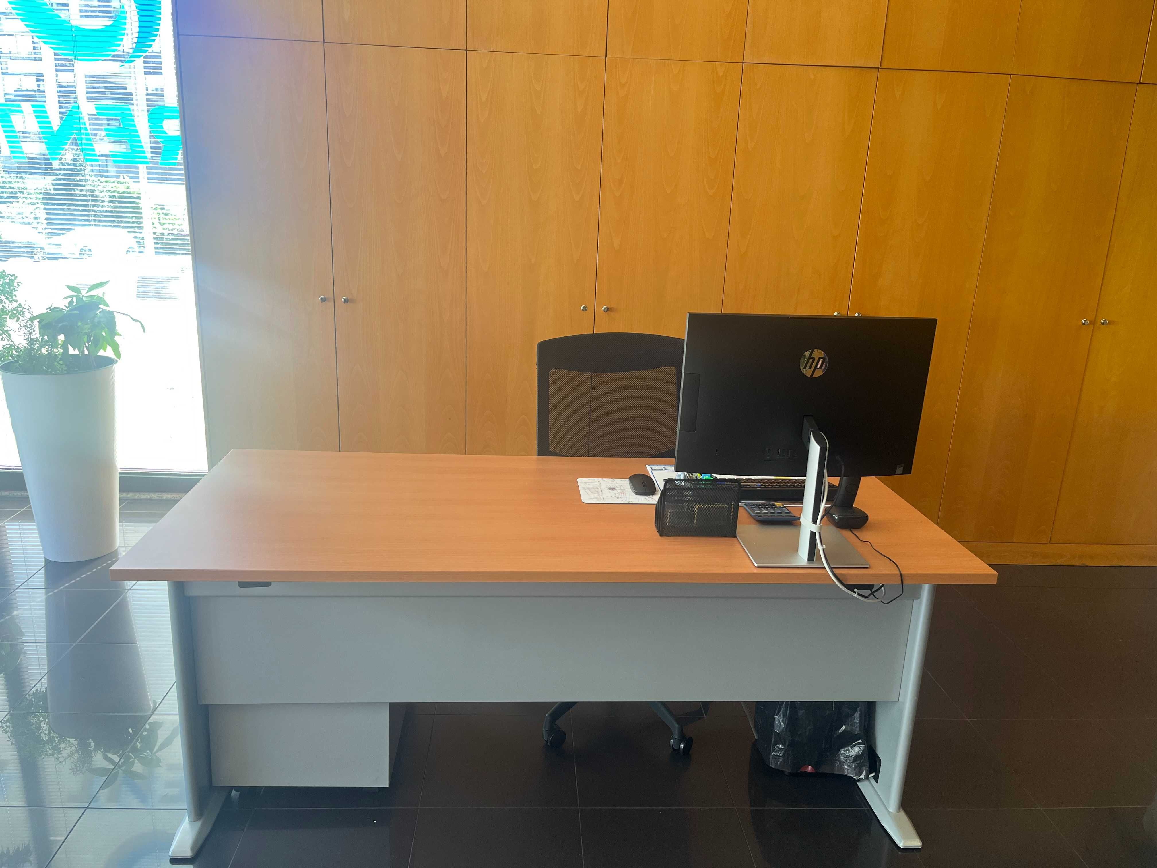 Mesa de escritório