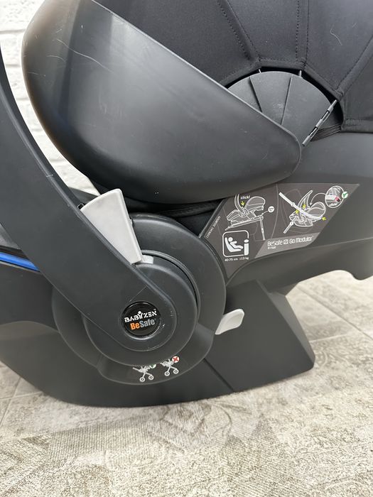 Автокрісло BABYZEN YOYO з адаптерами