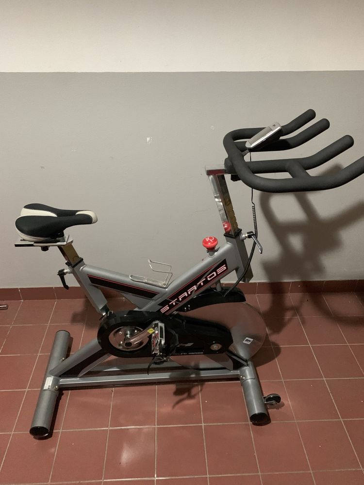 Bicicleta estatica profissional BH STRATOS