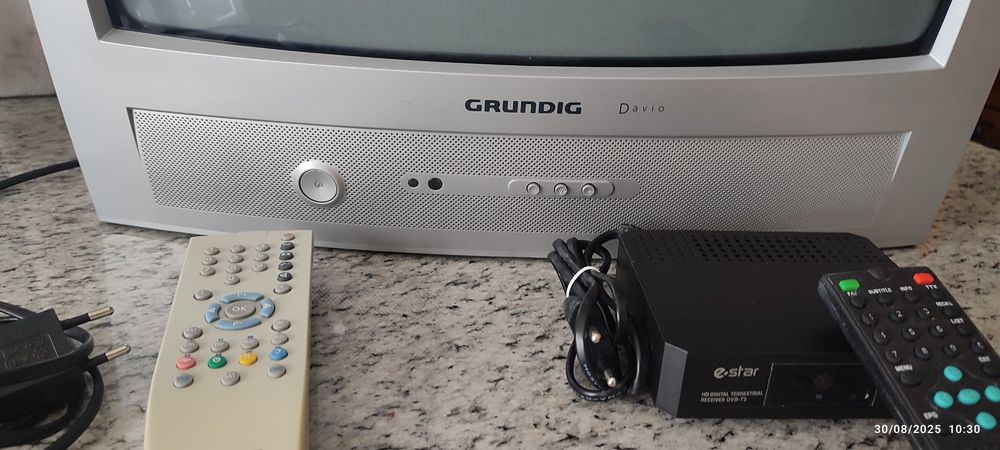 TV Grundig + TDT