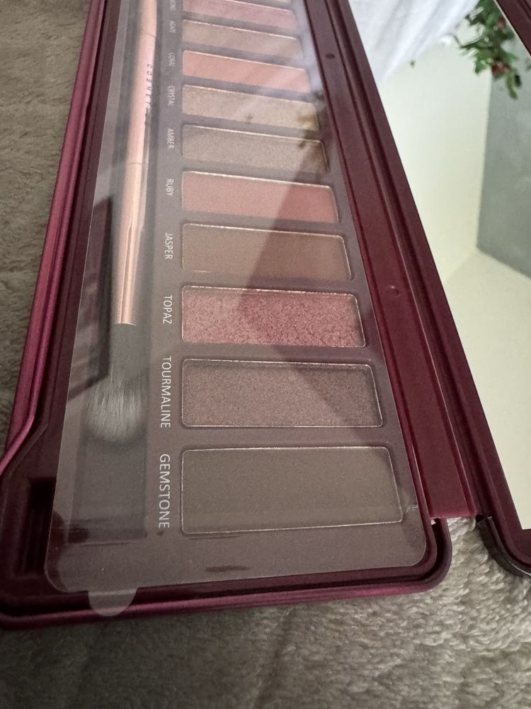 Eveline ruby glamour nowe cienie