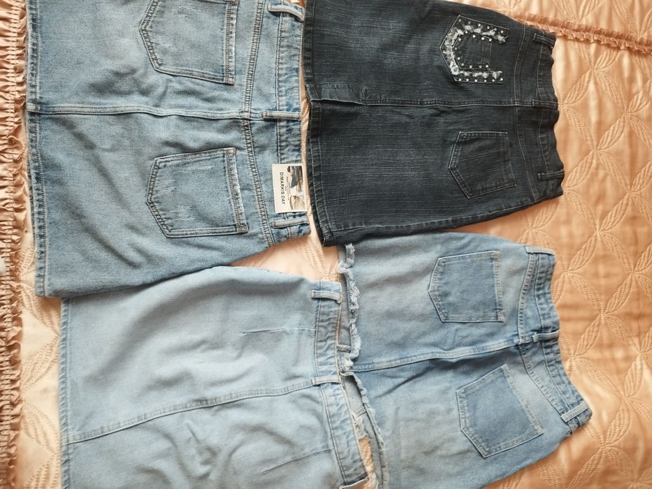 Джинсовий одяг для дівчат