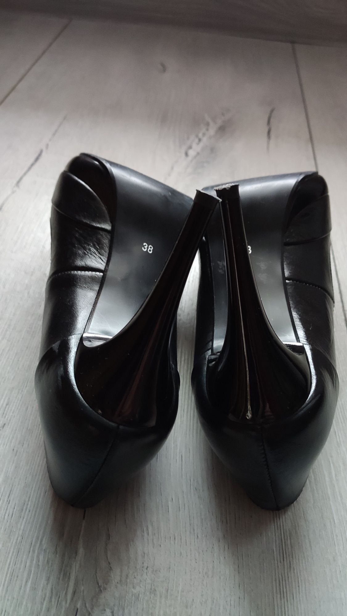 Eleganckie buty szpilki skórzane Intershoe r.38