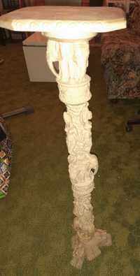 Coluna para plantas estilo hindu