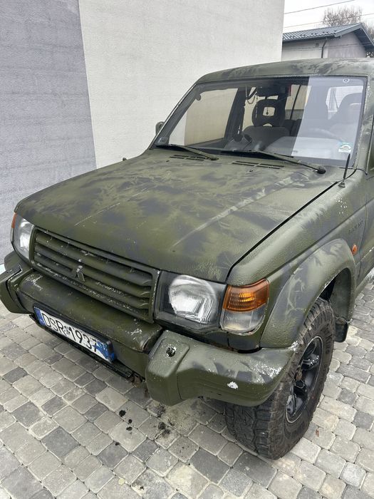 Мітсубісі Паджеро 2