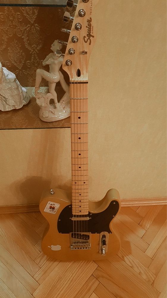 Электрогитара SQUIER Fender Telecaster