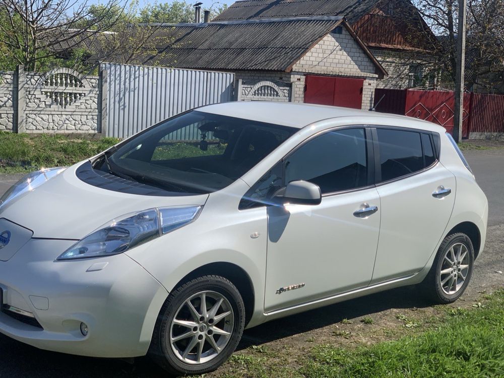 Nissan Leaf 2015 з підігрівом батареї