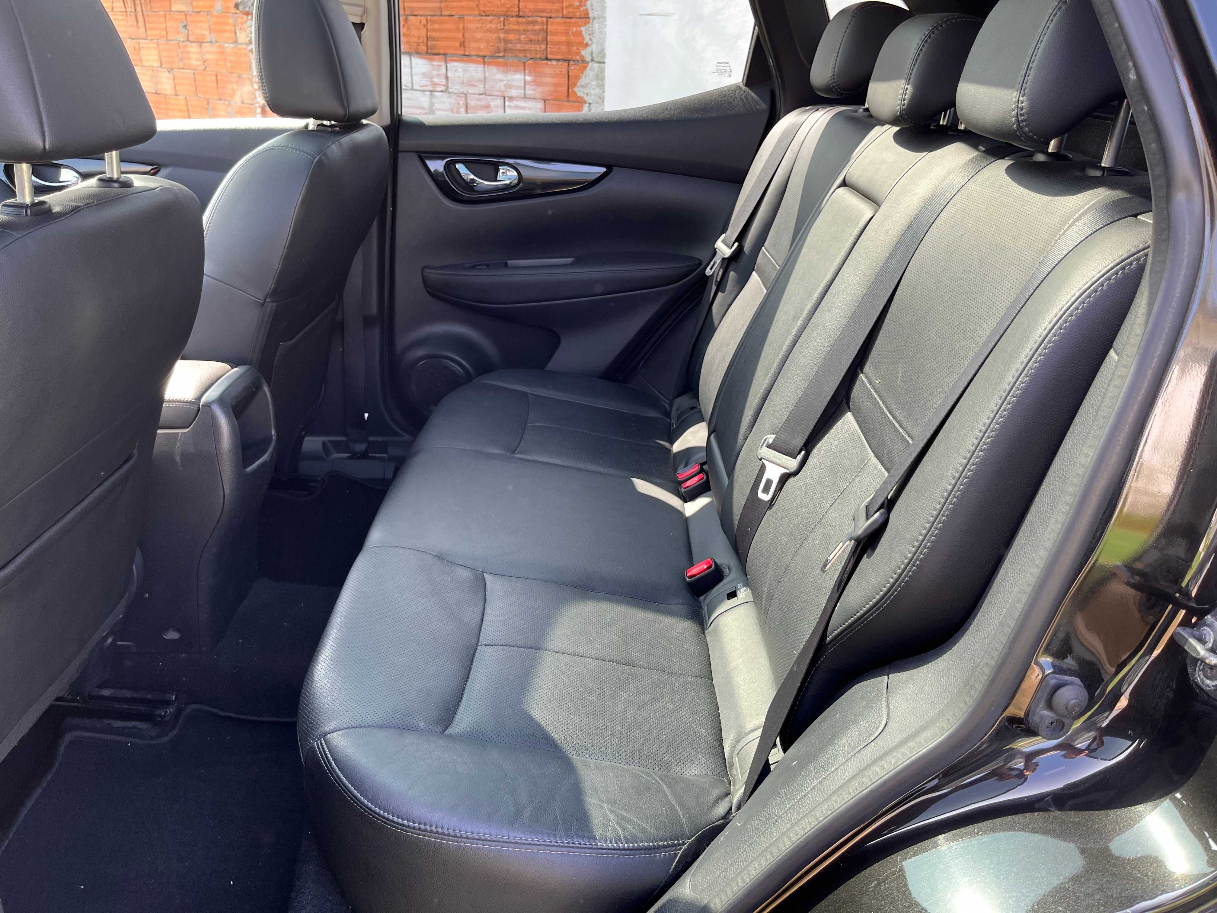 Nissan Qashqai 1.6 DCI 130 cv 4X4 Black Edition
