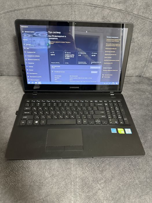 Ноутбук Samsung NP530E5M