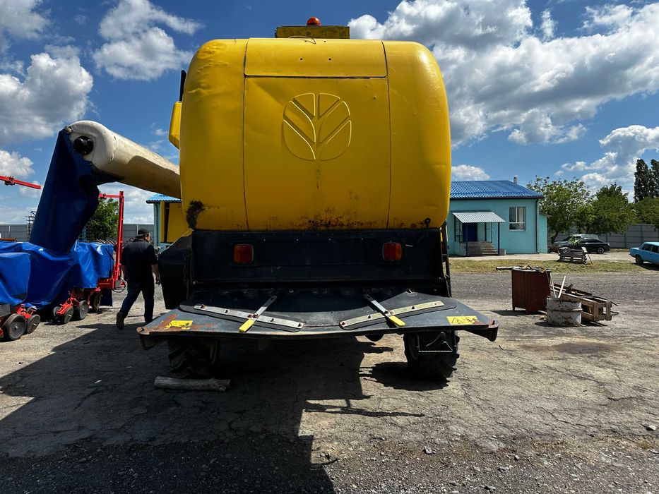 Комбайн зернозбиральний New Holland CSX 7080, 2010 р.в.