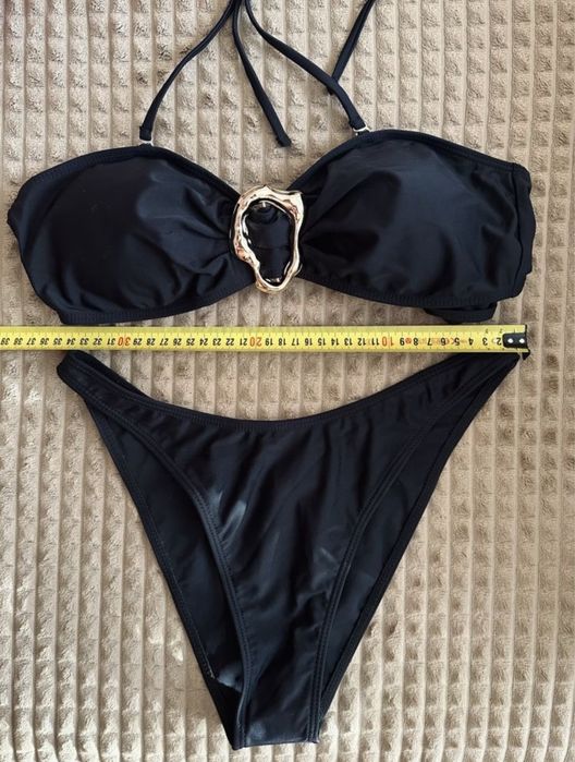 Чорний купальник бандо