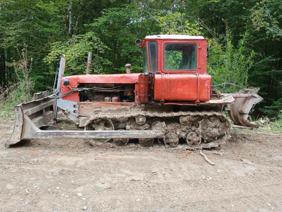 Продам трактор Дт-75